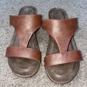 Brown wedges
